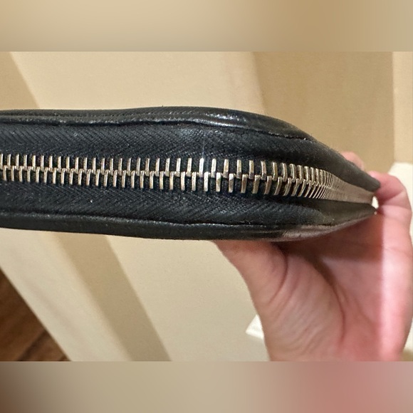 Prada Saffiano Round Trimmed Zip Around Long Wallet - Picture 6 of 13